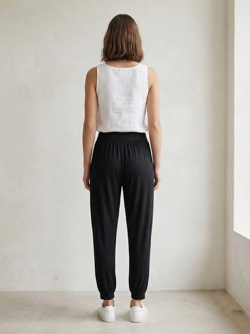 Comfortabele zwarte joggingbroek met elastische tailleband - Image 4