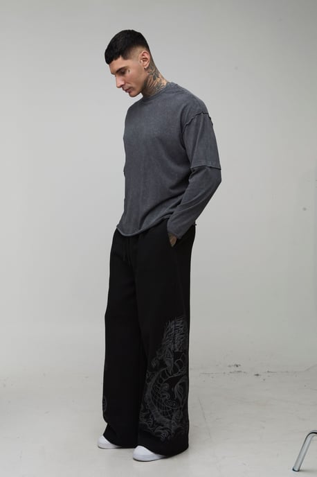 Tall Extreme Wide Leg Dragon Graphic Joggers - Image 4