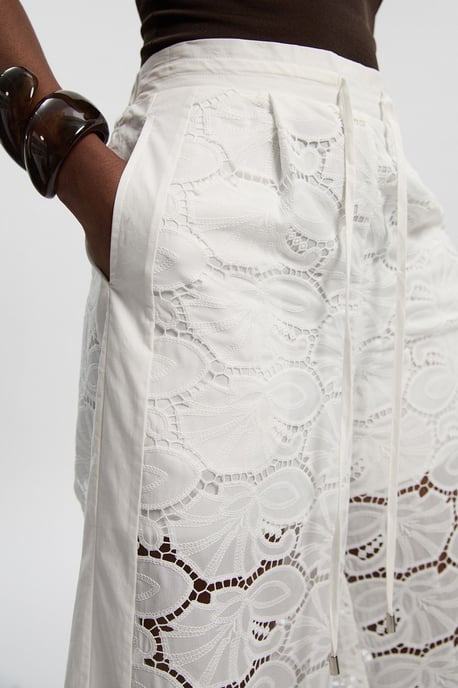 Cotton Cutwork Panelled Woven Wide Leg Trouser - Image 3