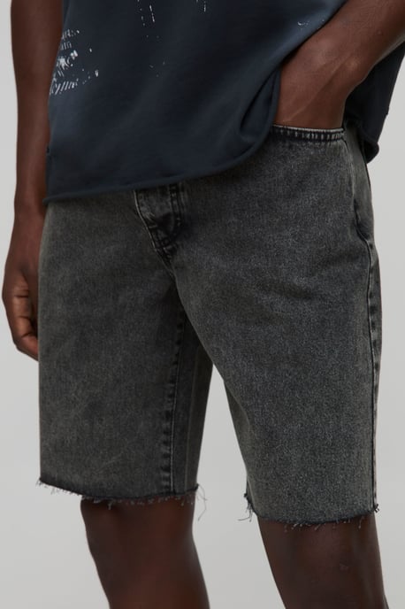 Straight Fit Washed Raw Hem Denim Shorts - Image 3
