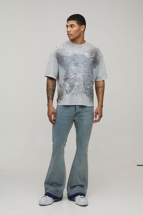 Stonewash Worn Look Stretch Flared Jeans - Image 4