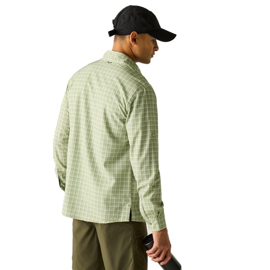 Regatta Mens Checked Insect Repellent Travel Shirt (Light Sage) - Image 5