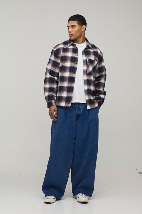 Wide Leg Pleat Front Jeans - Image 4