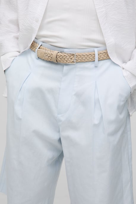 Relaxed Fit Linen Blend Pleat Front Fixed Waistband Tailored Shorts - Image 3