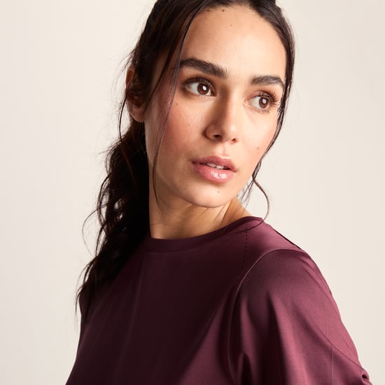 Florrie Womens Performance T-Shirt - Black Raspberry - Image 6