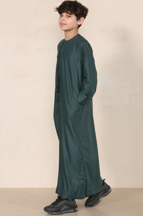 Olijfgroene Thobe Emirati Jubba Islamitische kleding voor jongens, kaftan met Eid-koord en kwastjes - Image 1