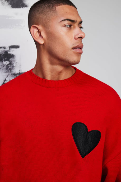 Oversized Distressed Hem And Heart Detail Jumper - Image 3