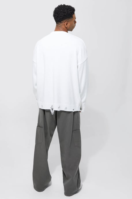 Oversized Distressed Hem And Heart Detail Jumper - Image 2