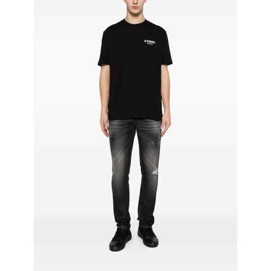 Iceberg Tee branding stitch small - Image 2