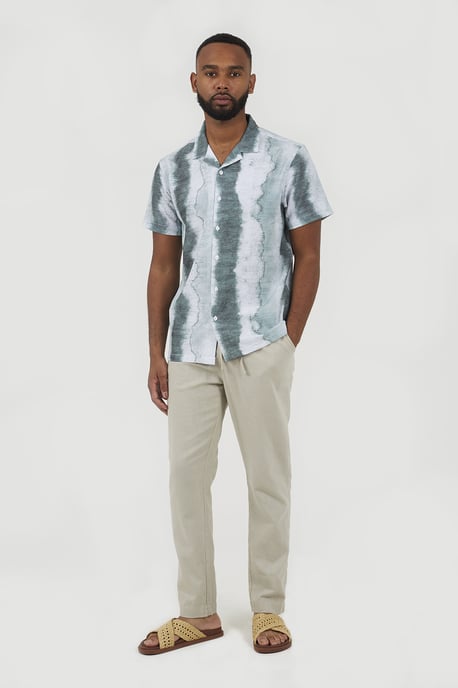 Green Regular Fit Printed Button-Up Shirt - Image 3