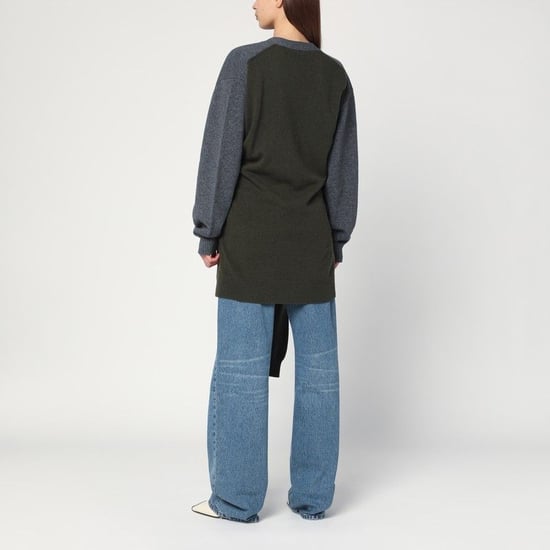 Grijze/donkergroene cardigan met gekruiste mouwen - Image 2