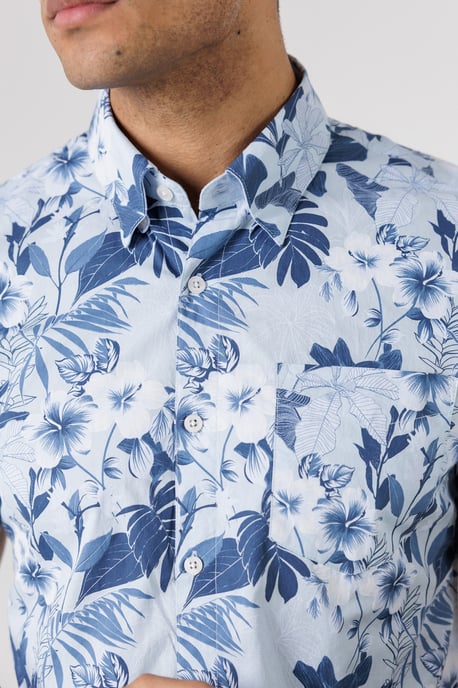Light Blue Cotton Poplin Button-Up Tropical Print Shirt - Image 4
