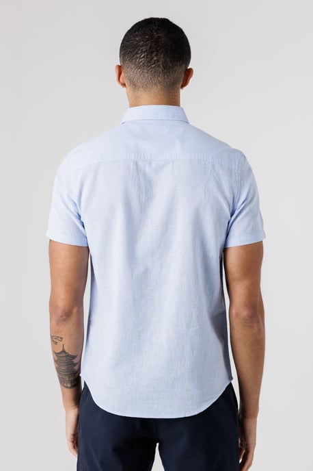 Light Blue Dog Tooth Print Short Sleeve Shirt With Collar And Chest Pocket - Image 2