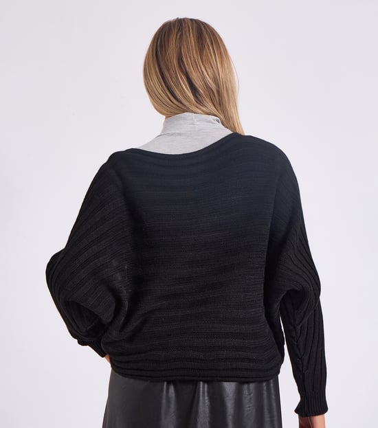 Stripig stickad oversized tröja med batwingärmar - Image 4