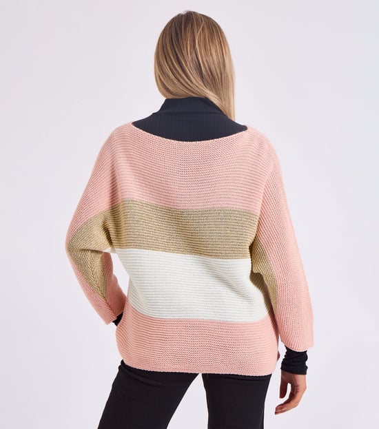 Stripig stickad oversized tröja med sned halsringning - Image 4