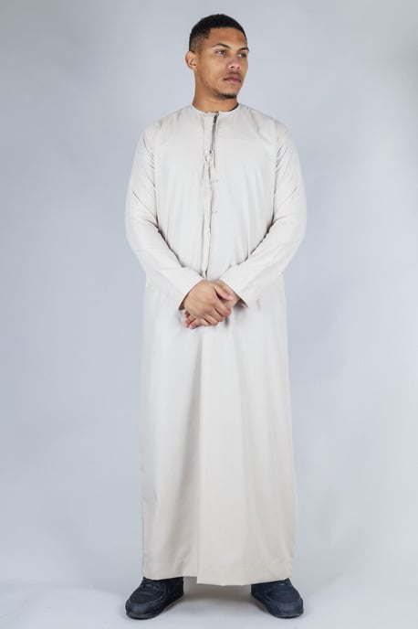 Men's Beige Thobe Emirati Islamic Jubba Robe Eid Tassel Slim Fit - Image 1
