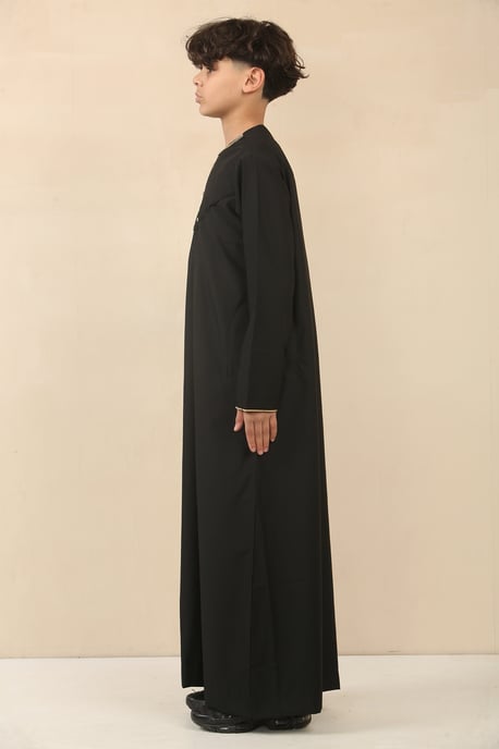 Kid's Boys Black Oman Eid Thobe Saudi Emirati Jubba Robe - Image 2