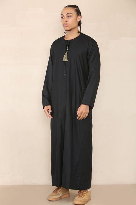 Mens Black Thobe Jubba Saudi Islamic Arab Eid Emirati Kaftan Jubbah Tassel Robe - Image 2