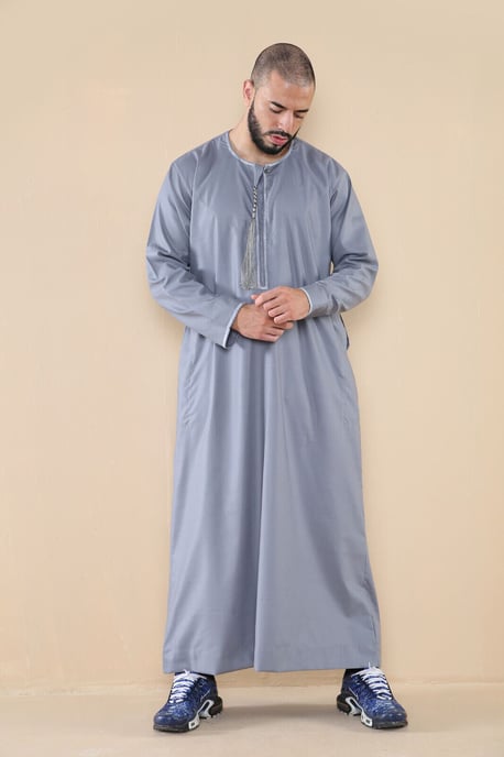 Mens Grey Thobe Jubba Saudi Islamic Arab Eid Emirati Kaftan Jubbah Tassel Robe - Image 5