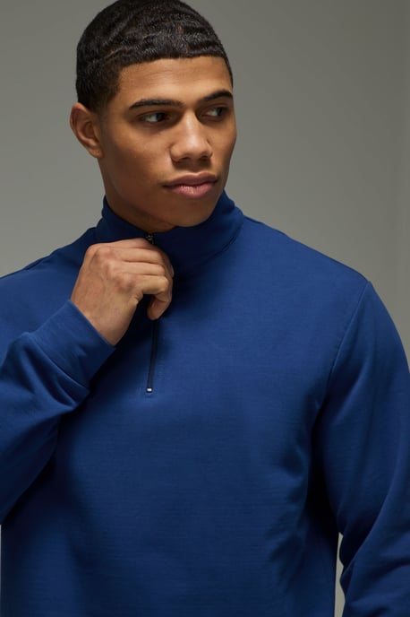 MAN Active Premium Regular Fit 1/4 Zip - Image 3