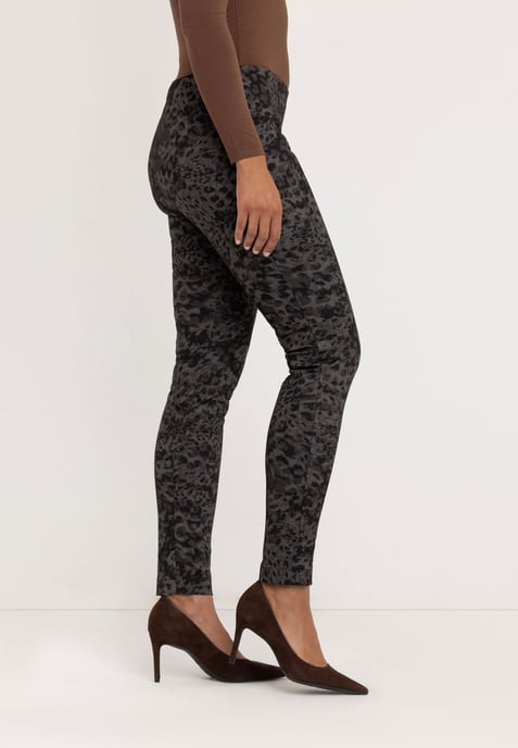 Lena Super Slim Capri Leggings | Taupe Black Leo - Image 2