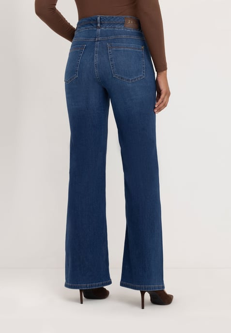 Sarah Bootcut Jeans | Authentic Blue - Image 3