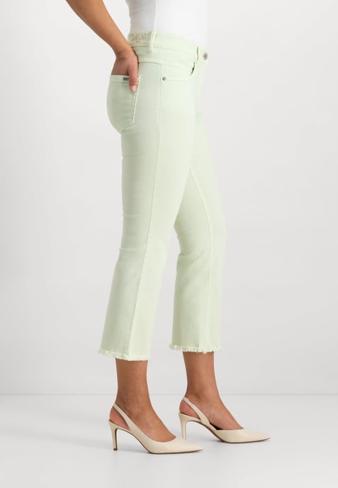 Twigie Shape-On Cropped Bootcut Jeans | Pistacchio - Image 2