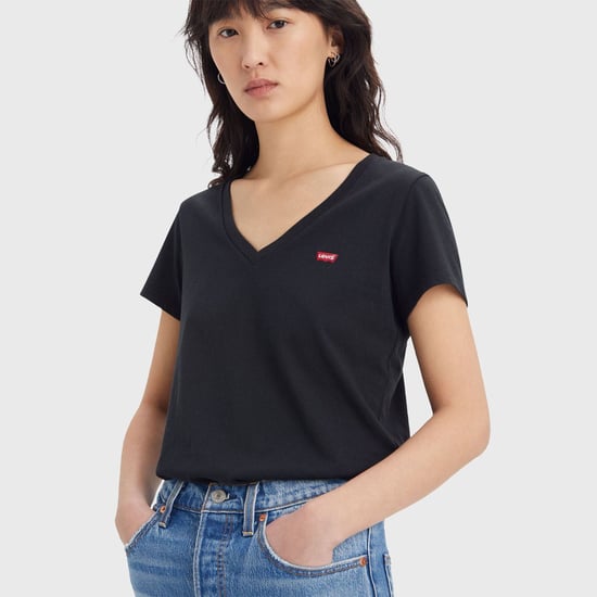 Women's Levis 2 Pack of V-Neck T-Shirts in Black - Image 5