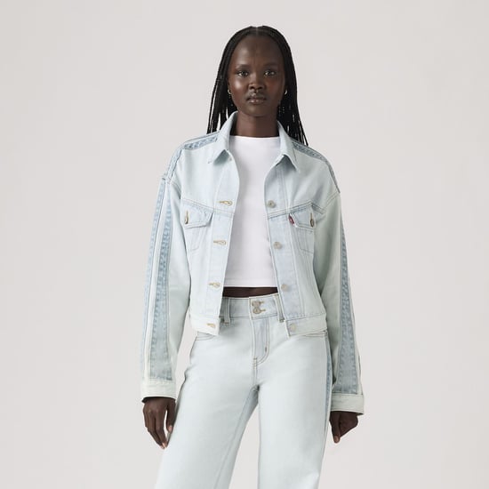 Women's Levis 90s Trucker Jacket in Blue - Image 2