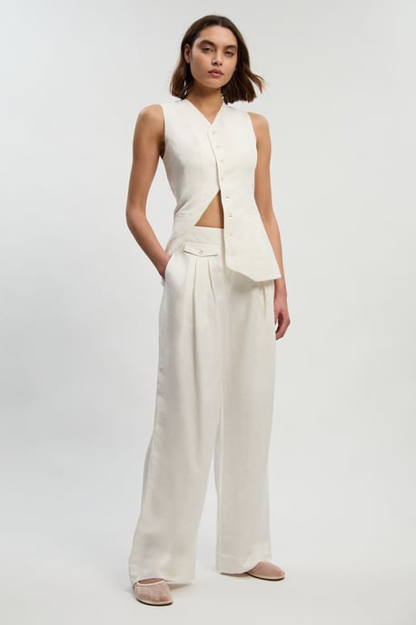Viscose Linen Pleat And Pocket Detail Woven Straight Leg Trouser - Image 2