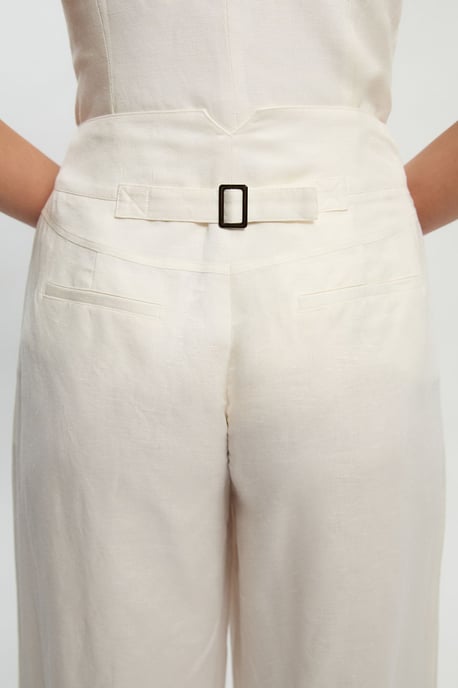 Viscose Linen Pleat And Pocket Detail Woven Straight Leg Trouser - Image 3