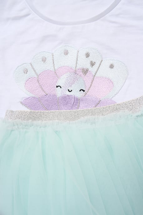 Sea Shell Applique Short Sleeve T-Shirt and Tutu Skirt Outfit Set - Image 3
