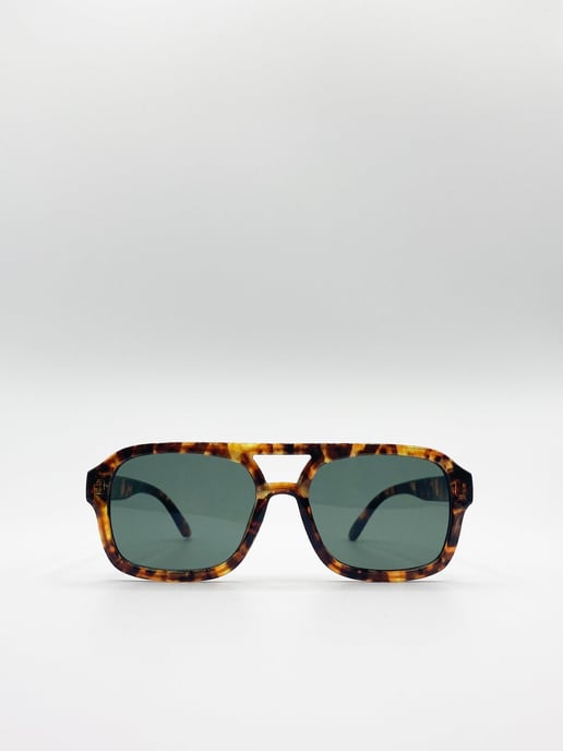 70's Navigator Sunglasses In Tortoiseshell - Image 2