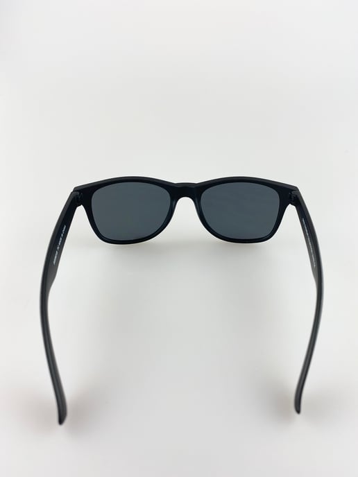 Classic Wayfarer Sunglasses With Black Matte Frame - Image 5