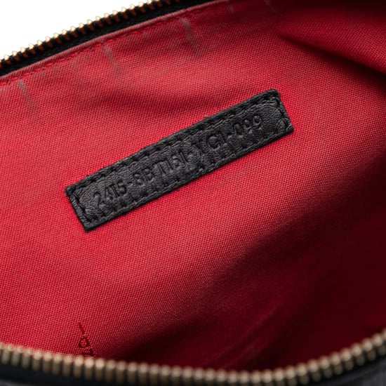Tweedehands Zucchino Gecoat Canvas Charm Zip Crossbody - Image 6