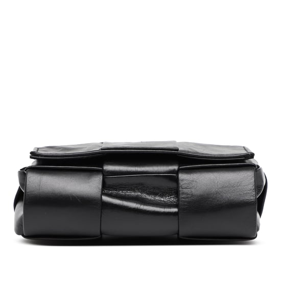 Pre-owned Candy Paper Calfskin Intrecciato Cassette Crossbody - Image 3