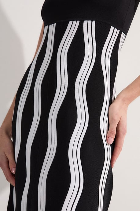 Petite Contrast Wave Knit A-Line Knitted Strappy Dress - Image 3