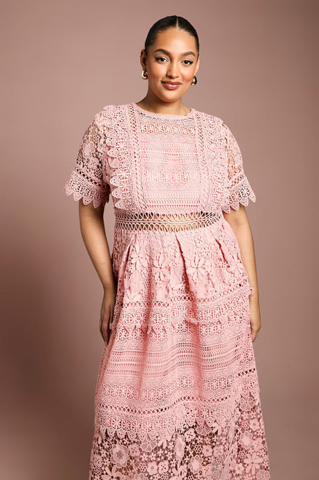 Plus Short Sleeve Lace Midi Dress - Image 2
