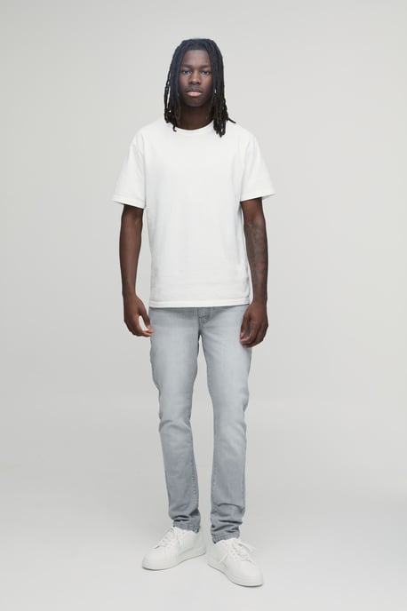 Basic Slim Fit Jeans - Image 4