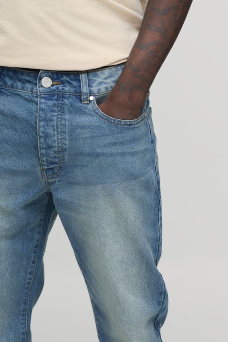 Basic Slim Fit Jeans - Image 2