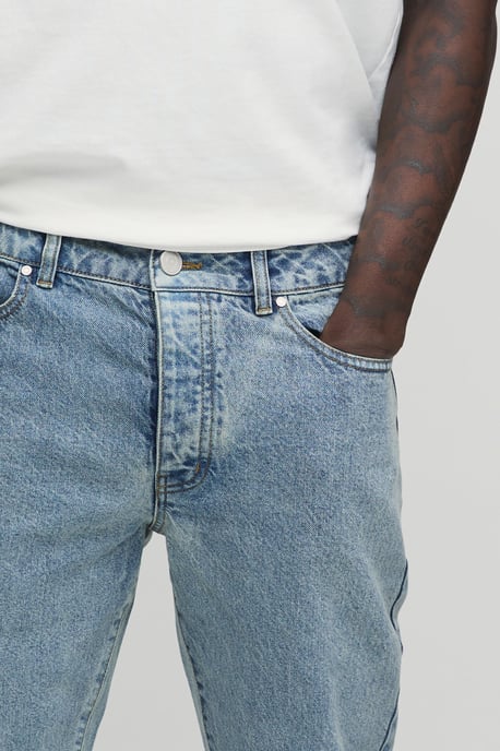 Basic Slim Fit Jeans - Image 2