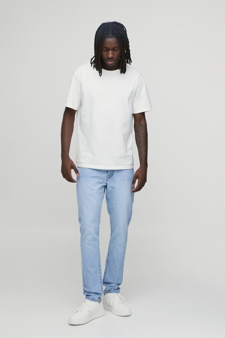Basic Slim Fit Jeans - Image 4