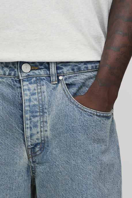 Basic Baggy Fit Jeans - Image 2