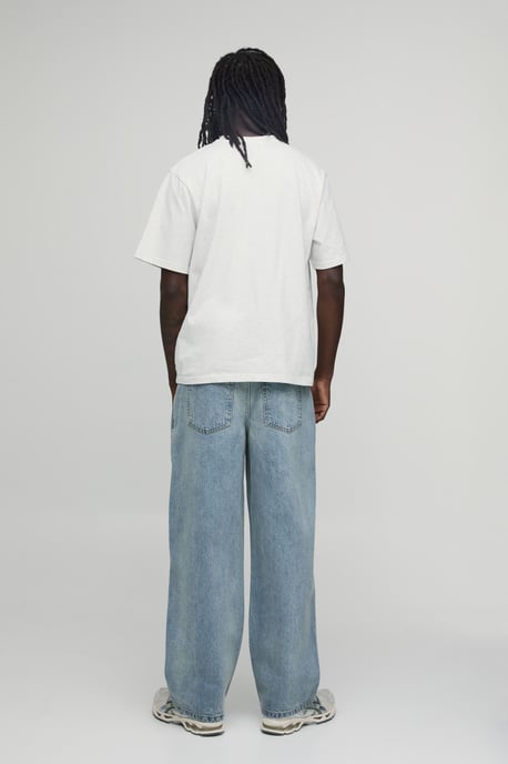 Basic Relaxed Fit Jeans - Image 3
