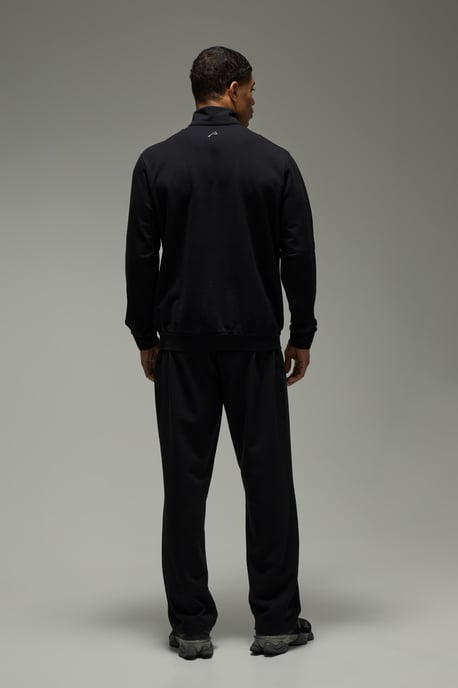 MAN Active Premium 400gsm Regular Fit 1/4 Zip - Image 2