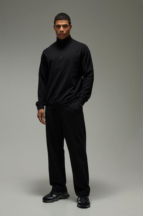 MAN Active Premium 400gsm Regular Fit 1/4 Zip - Image 4