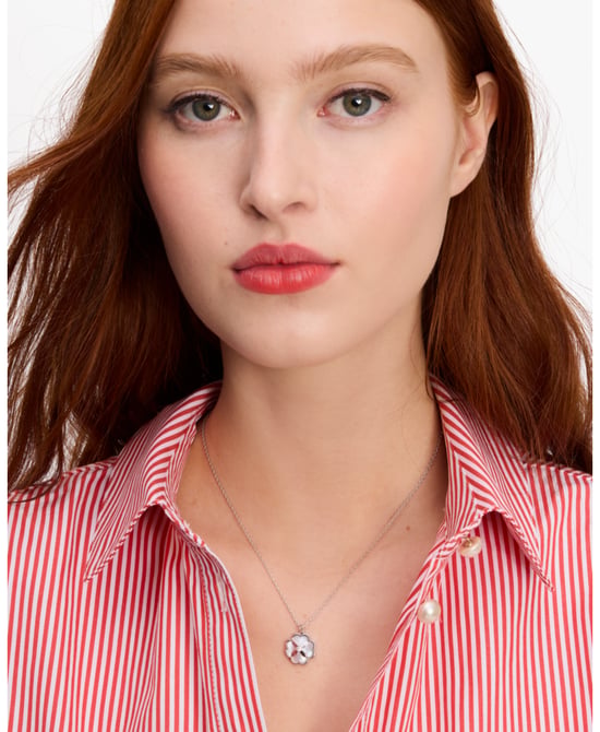 Heritage Bloom Pendant - Image 3