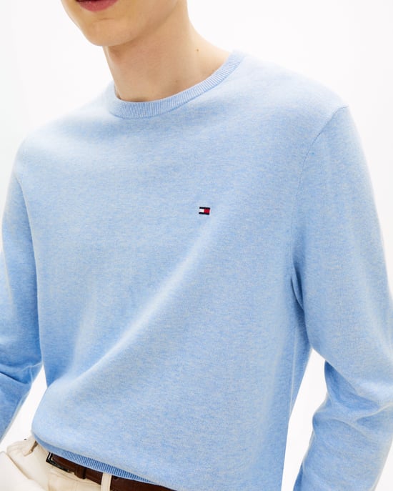 Essential Crew Neck Sweatshirt in Light Blue - Image 4