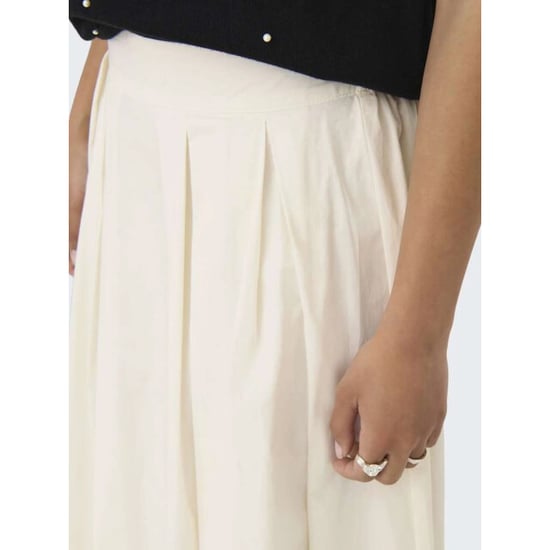 Only Onlmaila long pleat skirt wvn cloud dancer - Image 3