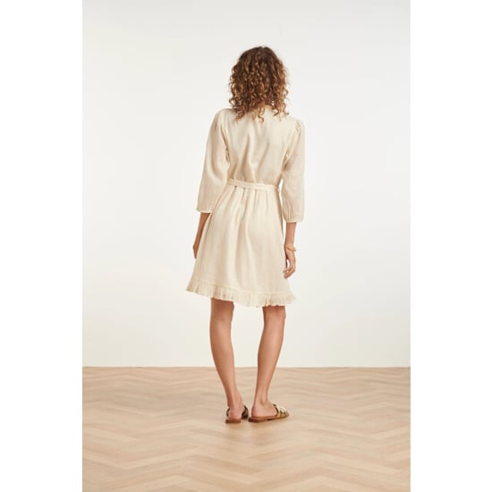Smashed Lemon Crème mini-jurk met ruches en tailleband | - Image 2